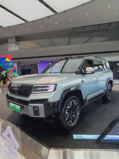 惠州9比亚迪方程豹硬派越野的爆款，英菲尼迪35周年与你共成长